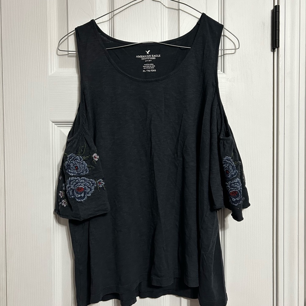 American Eagle Outfitters Black Floral Women's Blouse